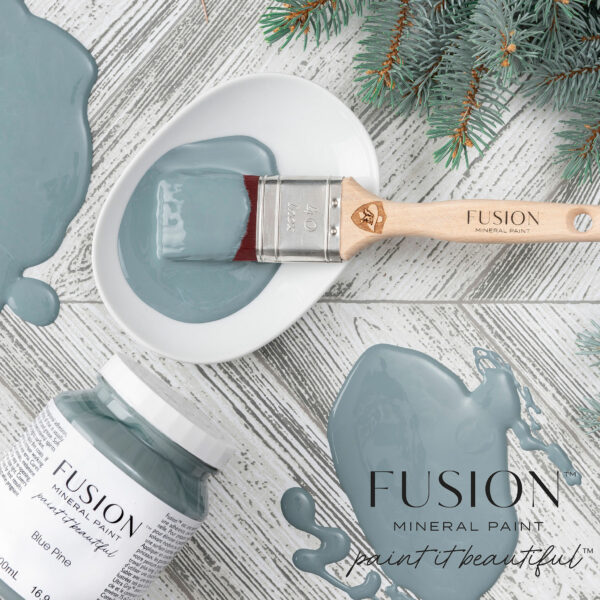 004 Fusion Milk Paint Powder Blue Pine Flatlay BOTTLE SQUARE HR 210420 84871