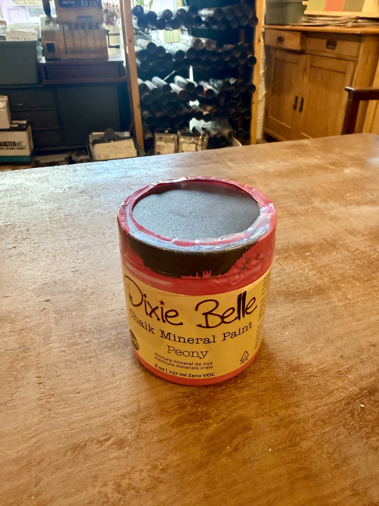 Dixie Belle křídová minerální barva - Peony - 237 ml - zateklé víčko - ZACHRAŇ BARVU