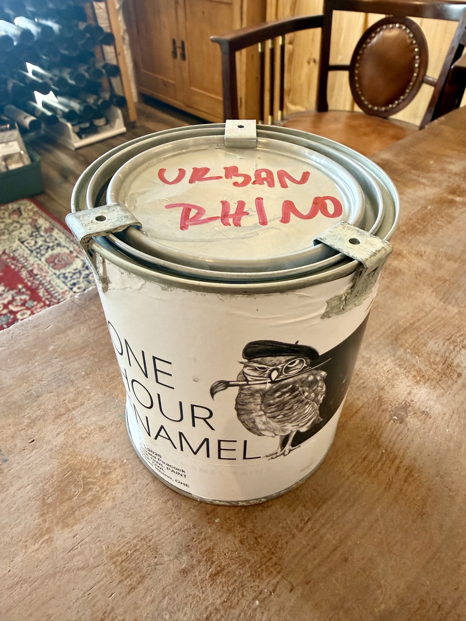 URBAN RHINO One Hour Enamel - Wise Owl Paint - barvy pro kuchyně, dveře, obložení ZACHRAŇ BARVU